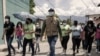 Los jóvenes en América Latina y el Caribe enfrentan en mayor proporción el desempleo. En imagen, jóvenes voluntarios en comunidades de Honduras.
