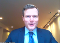 前五角大樓和中央情報局戰略安全專家克洛寧(Mathew Kroenig)（傳統基金會2020年5月5日視頻截圖）