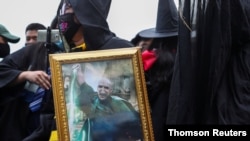 Harry Potter-themed pro-democracy protest in Bangkok