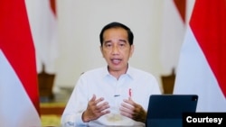 Realisasi pelibatan produk lokal dalam pengadaan barang dan jasa masih jauh dari target. Masih minimnya jumlah produk lokal dalam pengadaan barang dan jasa di Indonesia membuat berang Presiden Joko Widodo. (Foto: Biro Setpres) 