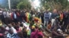 La justice libère le pasteur leader de la contestation contre Mugabe