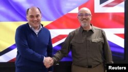 Міністр оборони Великої Британії Ріші Сунак та міністр оборони України Олексій Резніков. Фото Міністерства оборони України