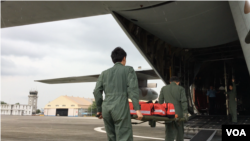 台灣空軍與海巡署 2017年7月24日一道舉行太平島救援演練（美國之音黎堡攝）