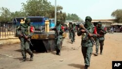 Le nombre de victimes des violences a été multiplié par cinq depuis 2016 au Mali, Burkina et Niger pour atteindre environ 4.000 morts en 2019 selon l'ONU. 