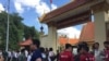 តុលាការកំពូលសម្រេចបន្ត​សវនាការ​លើ​បណ្តឹង​របស់​ក្រសួង​​មហាផ្ទៃ​ ដែល​បាន​ប្តឹង​សុំ​ឲ្យ​រំលាយ​គណបក្ស​សង្គ្រោះ​ជាតិ ទៅរសៀលម៉ោងពីរ។ (នូវ ពៅលក្ខិណា/VOA)
