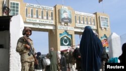 A Pakistani soldier keeps guard at the Friendship Gate, crossing point at the Pakistan-Afghanistan border town of Chaman, Pakistan, March 7, 2017.