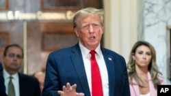 Дональд Трамп отримав заставу для покриття винагороди у розмірі 83,3 мільйона доларів 80-річній письменниці Джин Керролл у справі про наклеп, повідомили його адвокати 8 березня 2024 р. (Фото: AP Photo/Eduardo Munoz Alvarez)