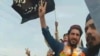 ماهرین: د منظور پشتین او د محسن داوړ شناختي کارډونه بلاک کېدل غېر اییني فېصله ده