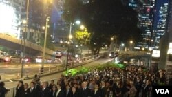 香港法律界舉行反人大釋法黑衣靜默遊行(資料圖片)