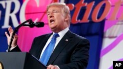 Le président américain Donald Trump à Washington DC, le 13 octobre 2017 . 