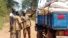 Côte d'Ivoire : les chasseurs traditionnels Dozos veulent combattre les djihadistes