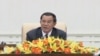 លោក​ហ៊ុន សែន​ការពារ​ភាព​ស្របច្បាប់​របស់​រដ្ឋាភិបាល