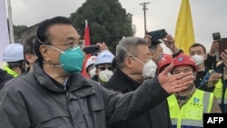 中國總理李克強在視察武漢新建醫院工地時講話。 （2020年1月27日）