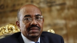 Omar El-Béchir dans le box des accusés pour son coup d’État de 1989