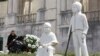 Le pape François attendu à Fatima par une foule de pèlerins fervents