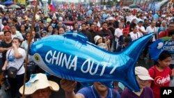 菲律賓民眾在馬尼拉抗議中國在南中國海的行徑。（2019年7月22日）