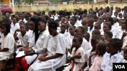 Sala de aulas em Angola