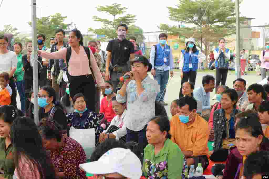 Citizens, workers, and civil society representatives celebrate the 109th International Women Rights Day at Freedom Park, in Phnom Penh, March 8, 2020. (Kann Vicheika/VOA Khmer)