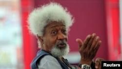 Wole Soyinka, lauréat du prix Nobel, au Festival du Livre et des Arts de Lagos, le 15 novembre 2014.