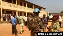 Quartier de PK5 à ‪Bangui‬, présence des soldats français et de la Minusca. 
