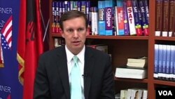 康涅狄格州的民主黨籍參議員墨菲
