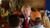 លោក​ Trump ចោទ​​ក្រុម​ប្រជាធិបតេយ្យ​ថា​បង្កើត​ការ​ស្ទង់​មតិ​ក្លែងក្លាយ​ដើម្បីបង្ហាញ​ថា​លោក​ស្រី Clinton នាំមុខ