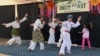 Pertunjukan pencak silat di acara Indo Feast Halal Festival di San Jose, California (dok: Ake Pangestuti)