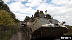 Українці невпинно просуваються у звільненні своїх територій. Донецька область, Україна, 3 жовтня 2022 р. REUTERS/Зохра Бенсемра