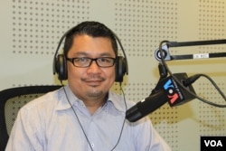 លោក អ៊ូ វីរៈ