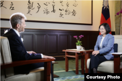 蔡英文總統接受華爾街日報專訪 (台灣總統府提供)