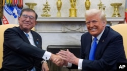 ប្រធានាធិបតី​អាមេរិក​លោក Donald Trump និង​នាយករដ្ឋមន្ត្រី​ជប៉ុន​លោក Shigeru Ishiba បានជួបគ្នានៅ​សេតវិមាន កាលពីថ្ងៃទី​៧ កុម្ភៈ ឆ្នាំ២០២៥។