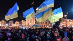 Crise ukrainienne: "On ne peut pas prendre toutes les sanctions maintenant", selon Jean de Gliniasty