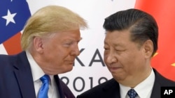 La Chine a accusé les Etats-Unis de "créer et semer la panique" autour du nouveau coronavirus.
