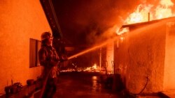 El Gobernador de California pide al Congreso ayuda para la reconstrucción de las zonas afectadas por los incendios del mes pasado