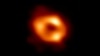 Des astronomes révèlent une image du trou noir au centre de notre galaxie, Sagittarius A*