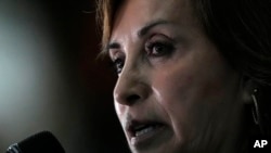 La presidenta de Perú, Dina Boluarte, nombró como primer ministro a Gustavo Adrianzén.