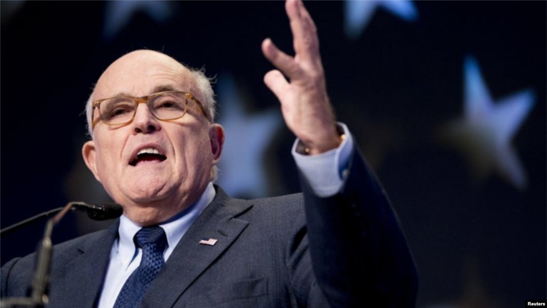 Giuliani dijo que a pesar de que Trump ha dicho que está dispuesto a ser interrogado por el fiscal independiente Robert Mueller, tratará de disuadirlo de que lo haga.