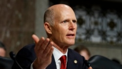 共和黨聯邦參議員斯科特（Sen. Rick Scott, R-FL）出席參議院聽證會。