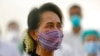 L’ex- dirigeante birmane, Aung San Suu Kyi, ici dans un hôpital de Naipyidó, au Myanmar, le 27 janvier 2021. (AP Photo / Aung Shine Oo, File)
