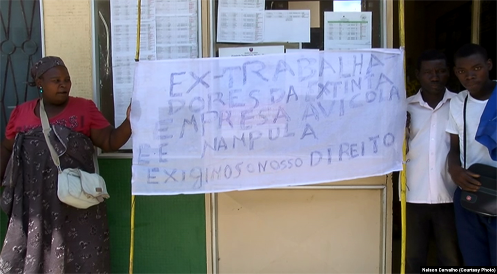 Trabalhadores da extinta empresa avícola em Nampula manifestaram-se, exigindo indemnizações. Moçambique, Nov 14, 2016