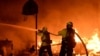 Les incendies dévastateurs restent hors de contrôle en Californie