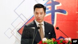美國國務院負責亞太事務的副助理國務卿黃之瀚在台北發表講話。（2018年3月21日） 