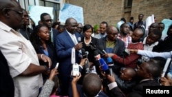 Le président de la Commission électorale kényane, Wafula Chebukati, fait une déclaration devant des journalistes à Nairobi, Kenya, 11 août 2017.
