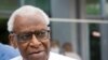 Lamine Diack, ancien président de l'IAAF quitte le Tribunal de Paris, France, le 10 juin 2020. (Photo Thomas SAMSON / AFP)
