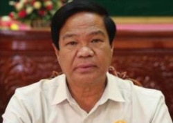 រូបឯកសារ៖ លោក​នាយឧត្តមសេនីយ៍ គន់ គីម អគ្គមេបញ្ជាការរងកងយោធពលខេមរភូមិន្ទ និងនាយសេនាធិការចំរុះនៃកងយោធពលខេមរភូមិន្ទ (អង្គការឃ្លាំមើលសិទ្ធិមនុស្ស Human Rights Watch)
