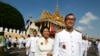 រូប​ឯកសារ៖ ប្រធាន​គណបក្ស​សង្គ្រោះ​ជាតិ​និង​ភរិយា​គឺ​លោកស្រី ជូលជូឡុង ​សូមូរ៉ា​​ ចូល​រួម​នៅ​ក្នុង​ពិធី​រំឭក​ខួប​លើក​ទី​១០​នៃ​ការ​គ្រង​រាជ្យ​សម្បត្តិ​របស់​ព្រះមហាក្សត្រ​ នរោត្តម សីហមុនី កាល​ពី​ថ្ង​ពុធ ទី​២៩ ខែ​តុលា ឆ្នាំ​២០១៤។