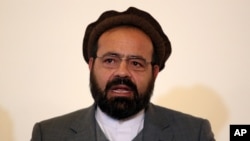 محمد امین کریم می گوید که فرمان رئیس جمهور، فعالیت‌های قانونی حزب اسلامی را اعاده کرد