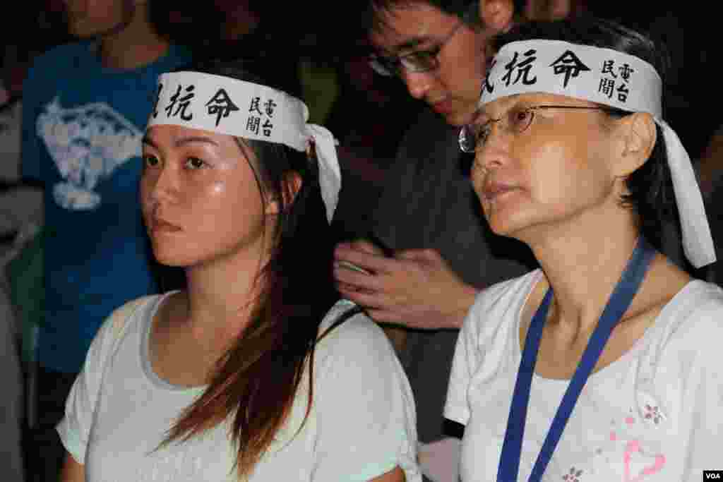 和平佔中運動舉行啟動佔中運動公民抗命集會(美國之音海彥拍攝)