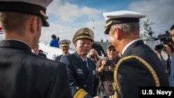 中國海軍2016年12月6日訪問聖迭戈市美國海軍基地（美國海軍照片）