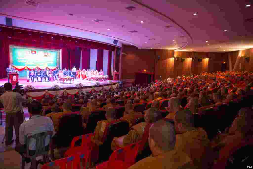 មហាសន្និបាតមន្ត្រីសង្ឃទូទាំងប្រទេស លើកទី២៥ ក្នុងរាជធានីភ្នំពេញ កាលពីថ្ងៃទី៣០ ខែមករា ឆ្នាំ២០១៧។ (ហ៊ាន សុជាតា/ VOA)